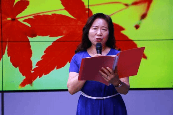 图片包含 人员已生成高可信度的说明