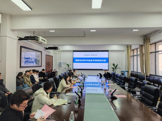 5d2c3ada1e92a1587eb3e51507f2d02a