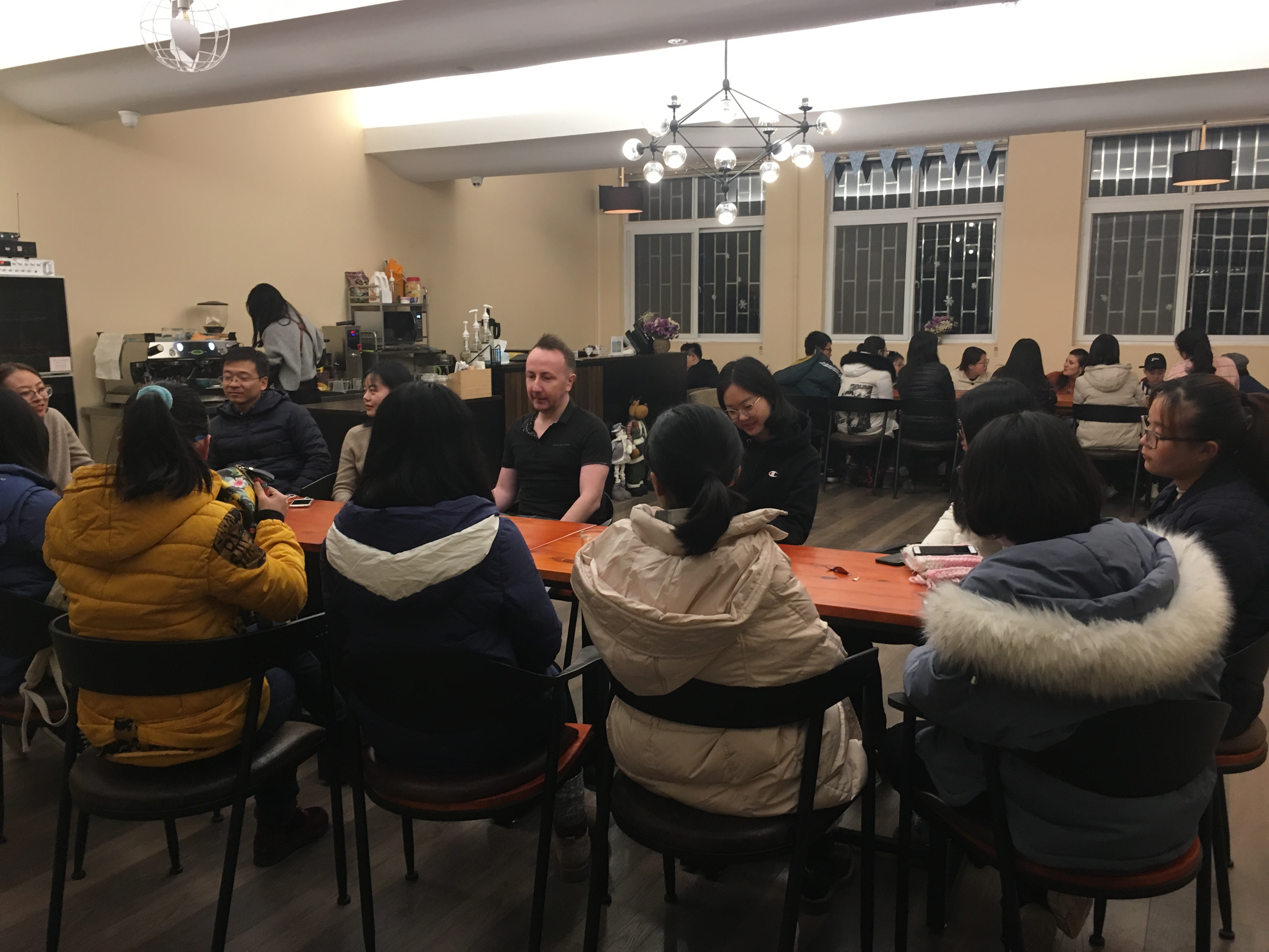 我院成功举办第二十期英语角活动-郑州大学国际学院