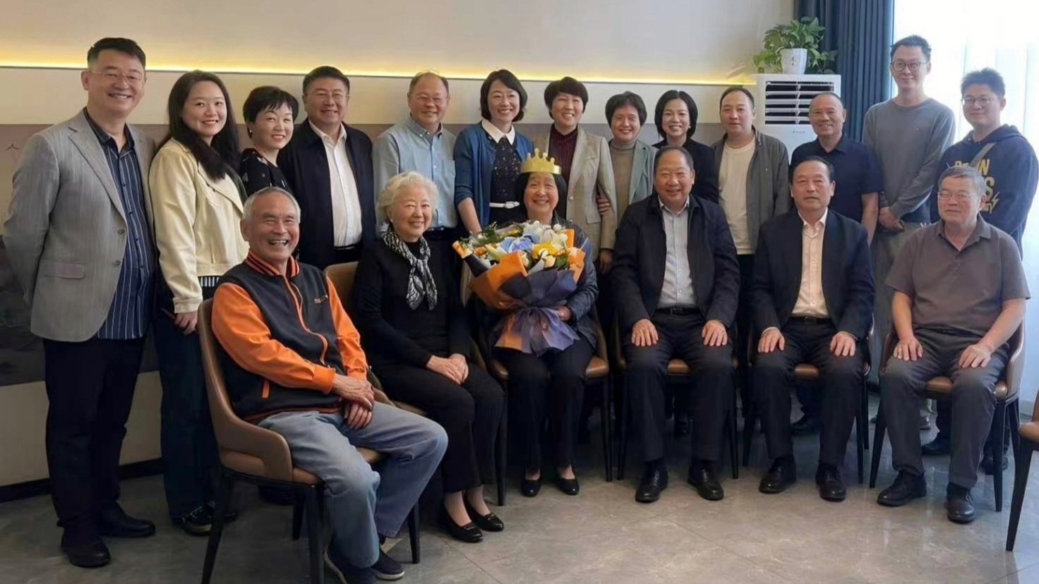 人体解剖学系党支部开展重阳节敬...