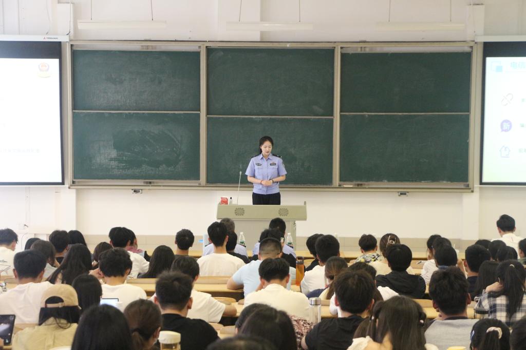 郑州大学法学院