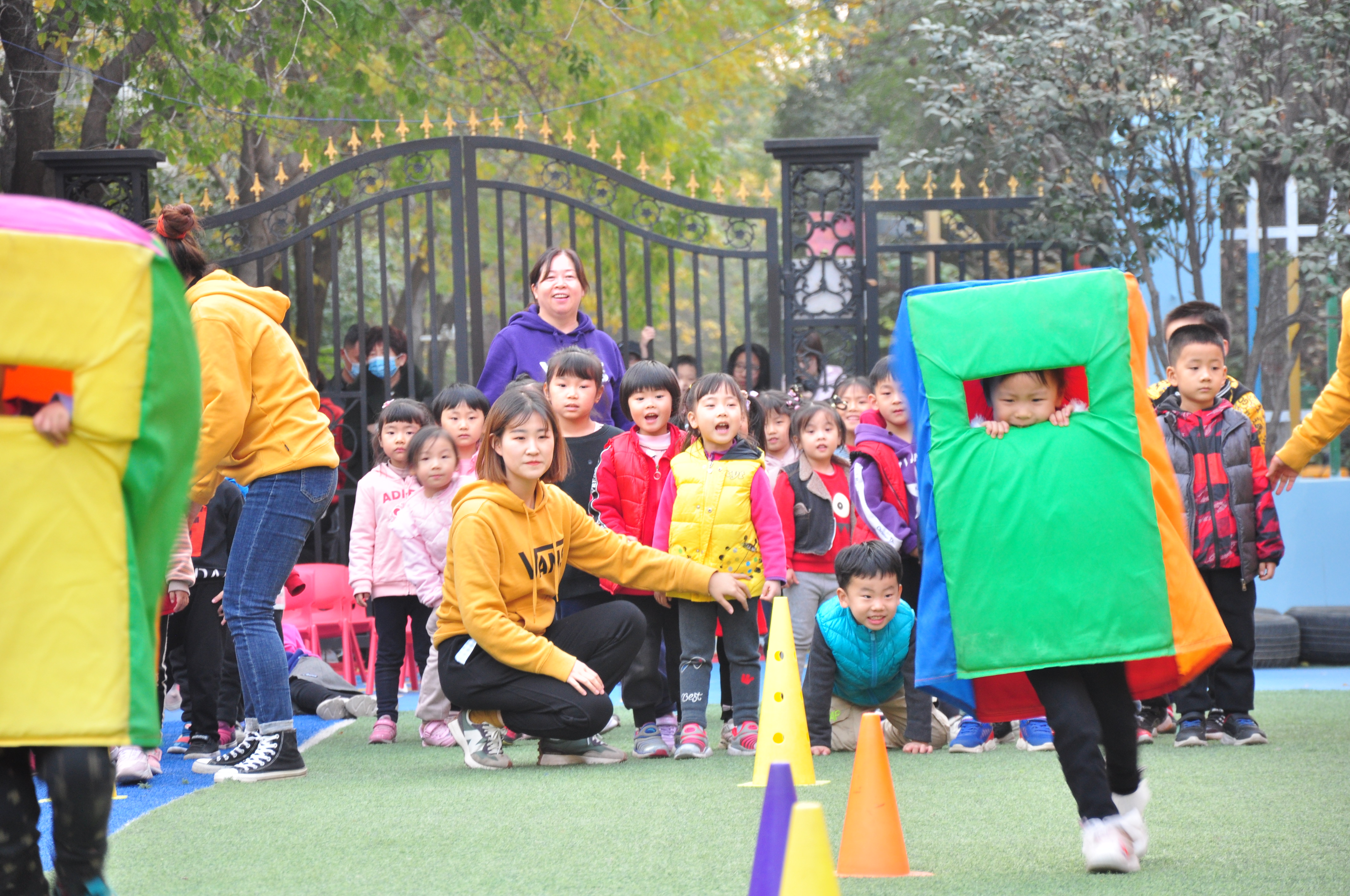 郑大新校区幼儿园举办冬季趣味运动会